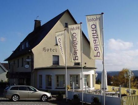 Hotel Palatino Sundern Exteriör bild